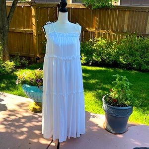 Vici Small white linen dress fully lined Size small